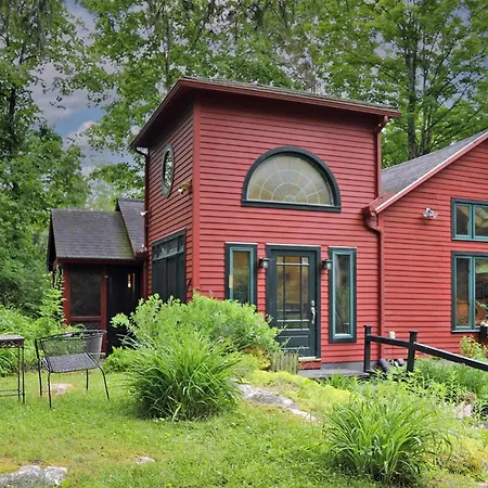 Villa Berkshire Retreat- A Stone'S Throw To Downtown Lenox